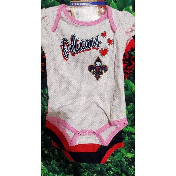NBA New Orleans Pelicans Girls' Baby Onesies 3-6months - Picture 4 of 5